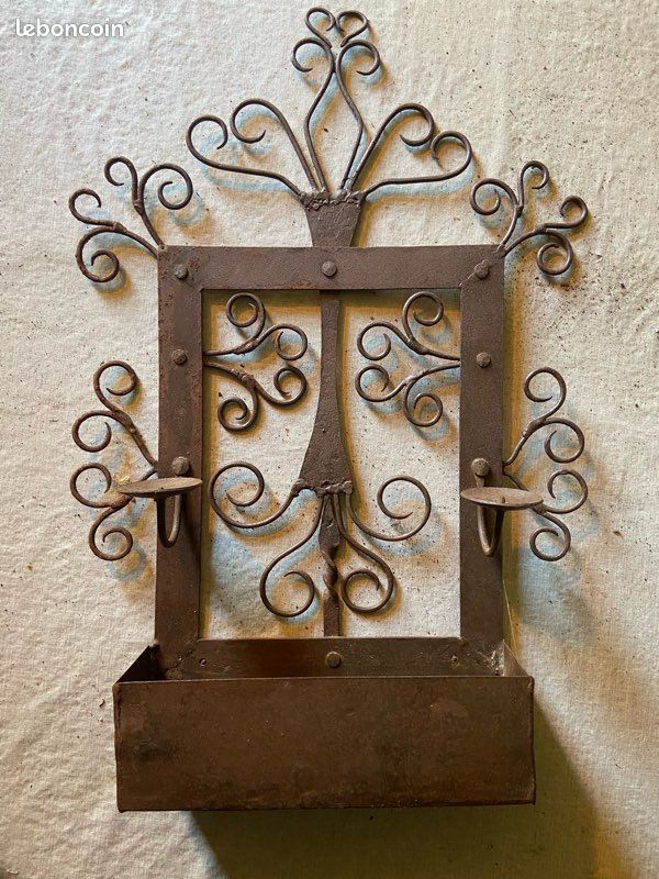 Porte-revues / range-courrier mural en fer forgé – style rustique ancien (image 2)