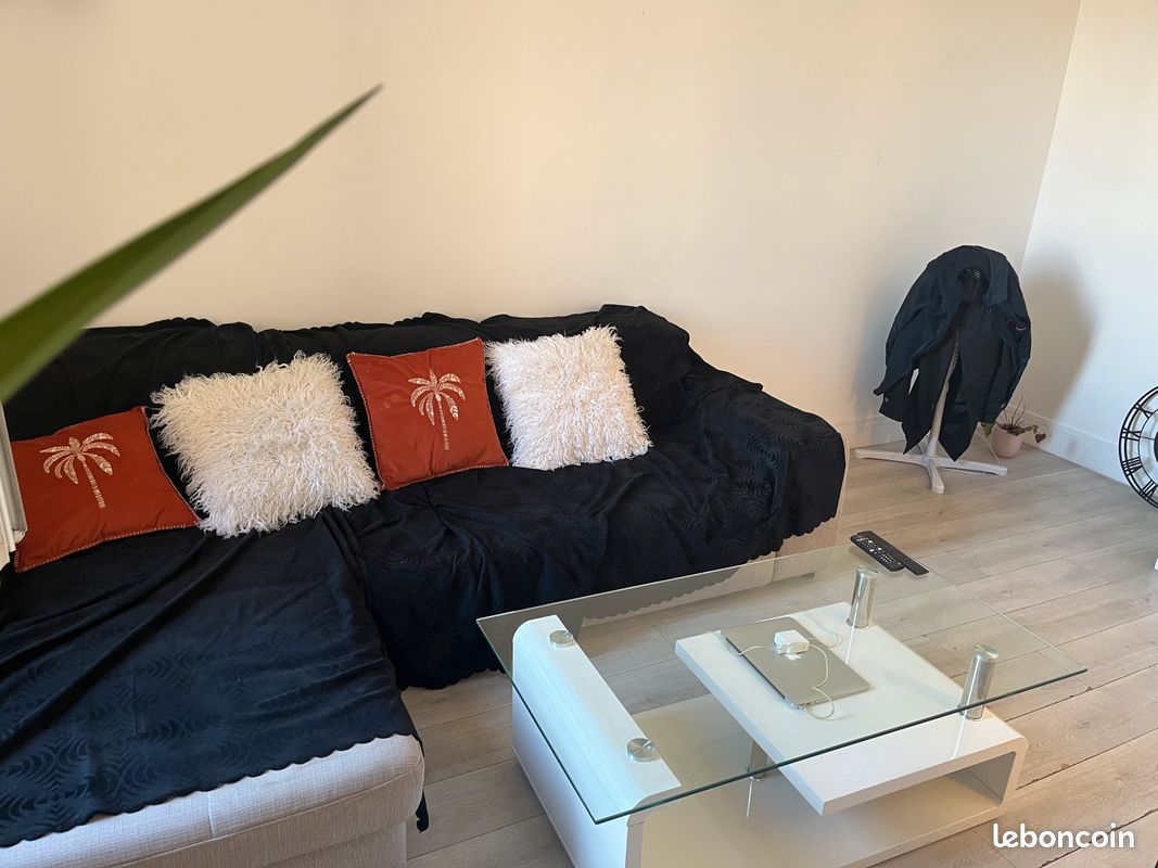 Appartement 1 pièce 22 m² · à Aubervilliers · 22 m² · 950 €/mois
