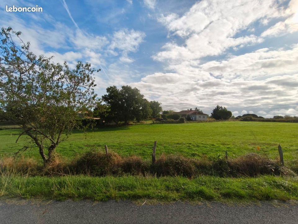 Terrain 1 010 m² Graulhet · 54 000 €