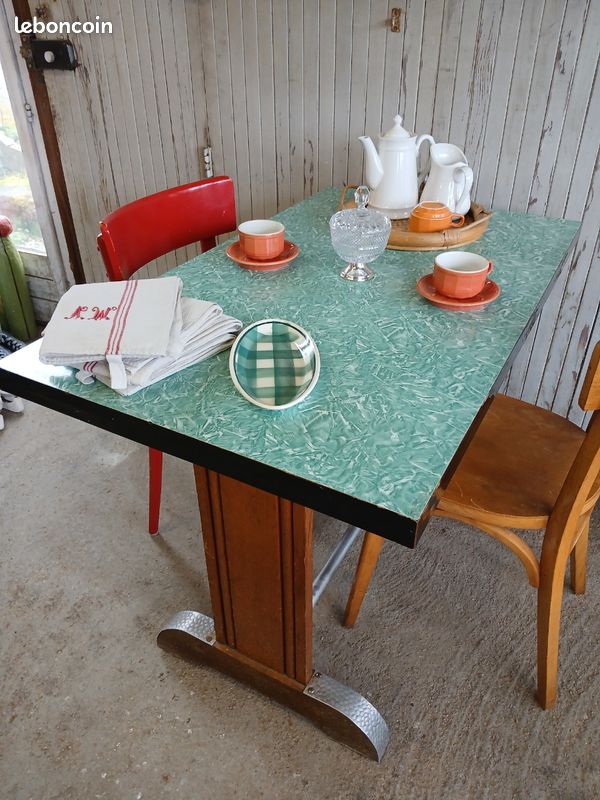 Table de bistrot vintage (image 13)
