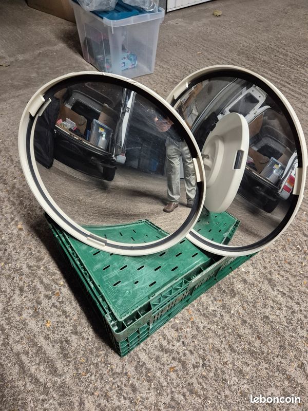 Miroir surveillance (image 1)