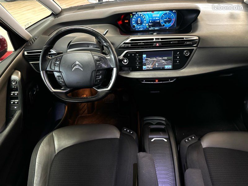 Citroën C4 Picasso II 1.6 E-HDI 115 EXCLUSIVE ETG6 (image 4)