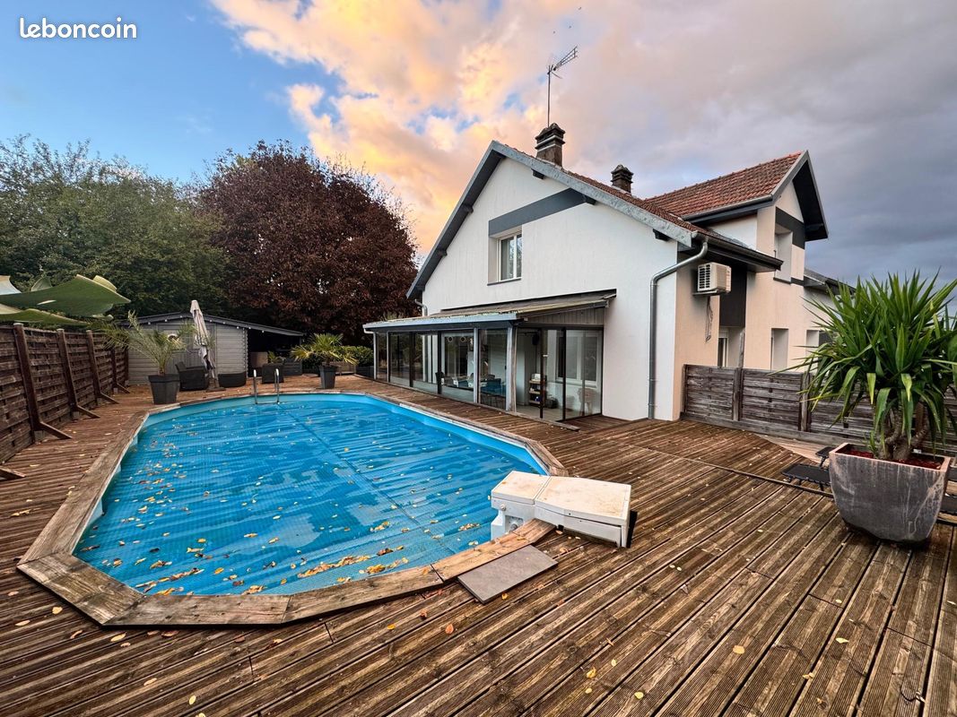 Maison 7 pièces 190 m² · à Besançon · 190 m² · 395 000 €