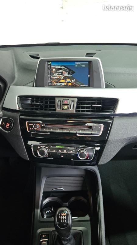 BMW X1 F48 sDrive 16d 116 ch Lounge (image 12)