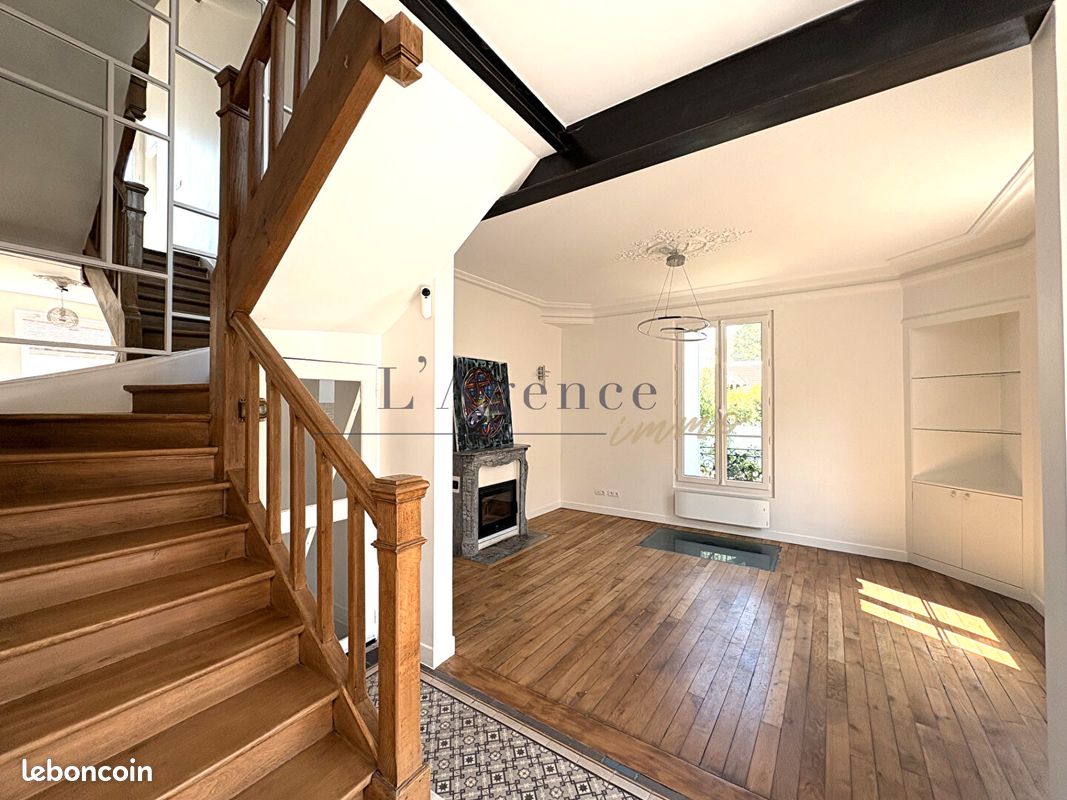 Maison 6 pièces 150 m² · à Chantilly · 150 m² · 2 500 €/mois