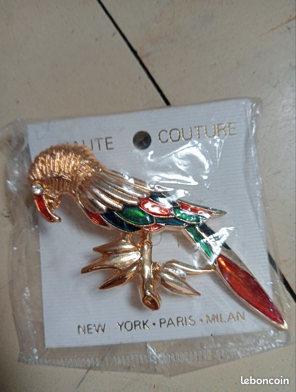 Broche Oiseau Perroquet Neuve - Bijou Fantaisie Sans Emballage