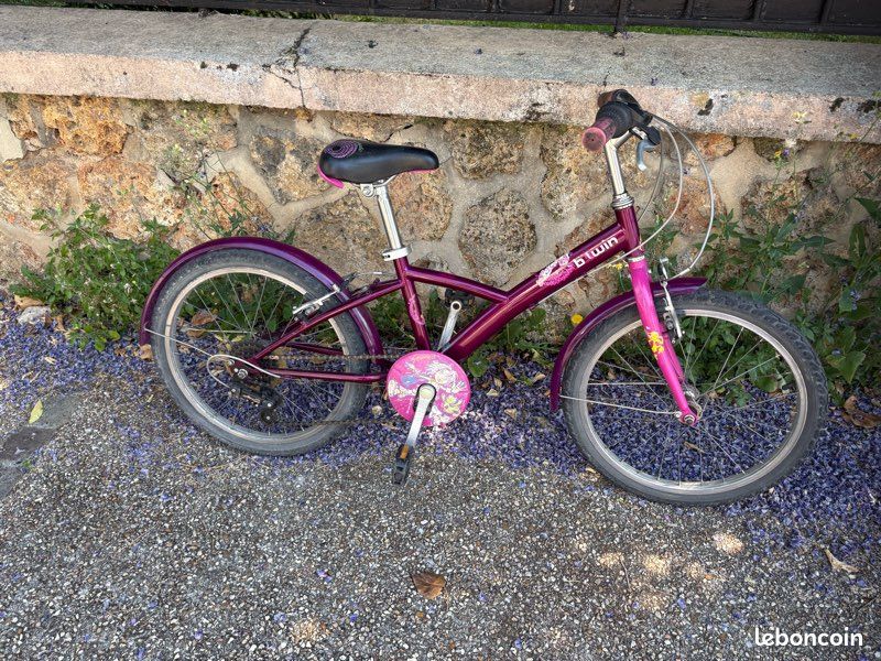 Vélo btwin Décathlon fille 6-9 ans (image 1)