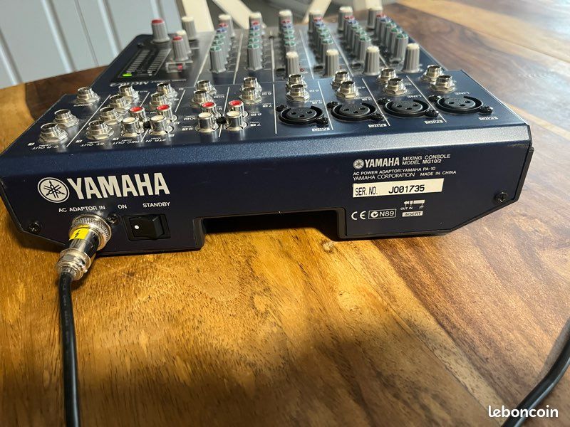Table de mixage Yamaha MG10/2 (image 4)