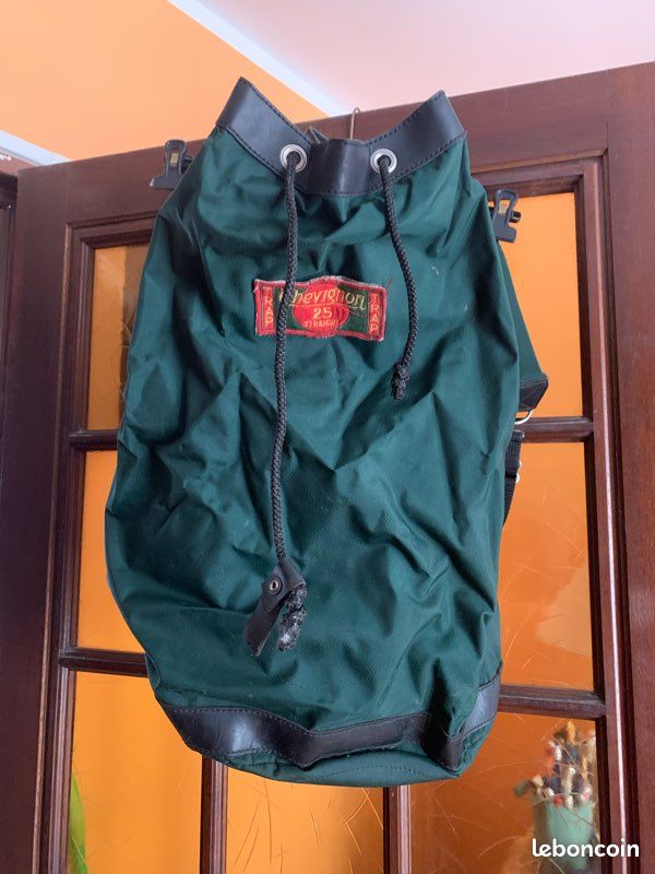 Chevignon Deals Sac A Dos Chevignon Vintage Chevignon Sac New Arrivals