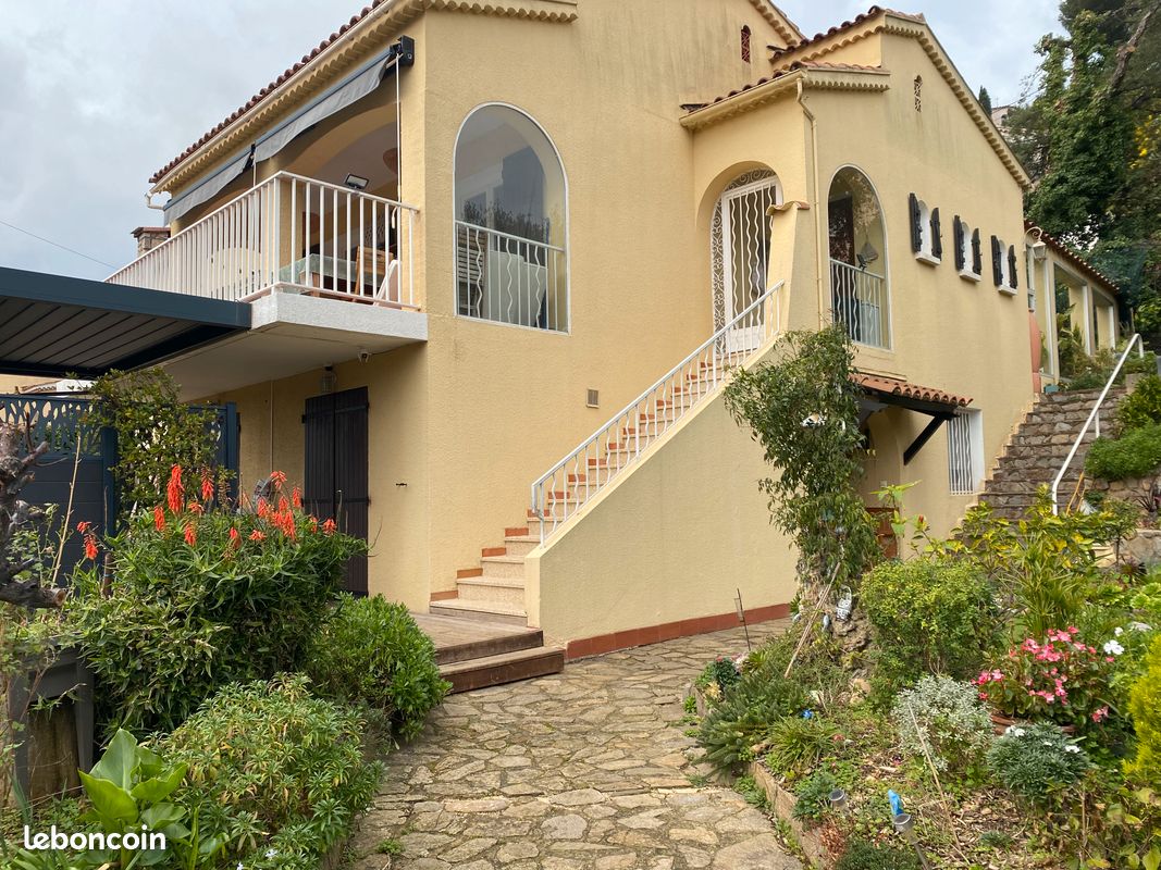 Maison 7 pièces 200 m² · à Le Pradet · 200 m² · 1 080 000 €