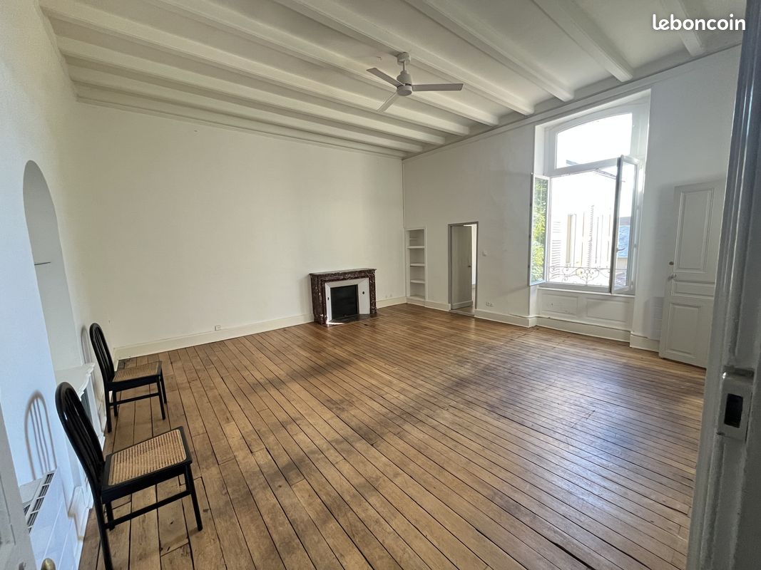 Appartement 5 pièces 129 m² · à Poitiers · 129 m² · 1 200 €/mois
