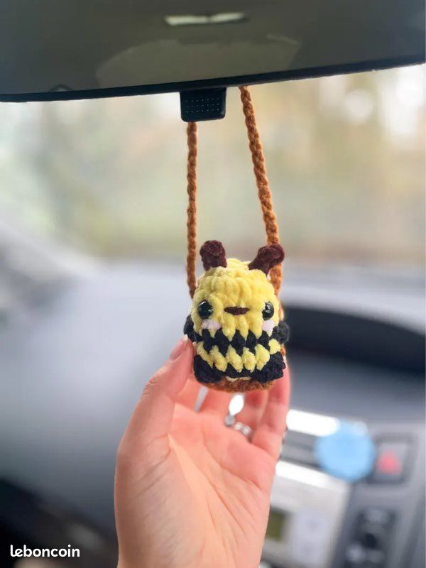 Breloque Rétroviseur Au Crochet En Forme D'abeille - Décoration Voiture Mignonne Et écologique, Fil De Coton, Longueur 20cm