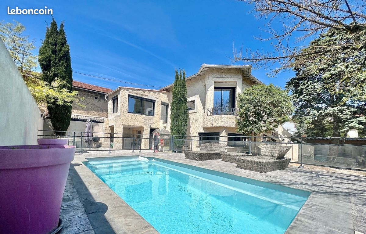 Maison 5 pièces 140 m² · à Marseille · 140 m² · 549 000 €