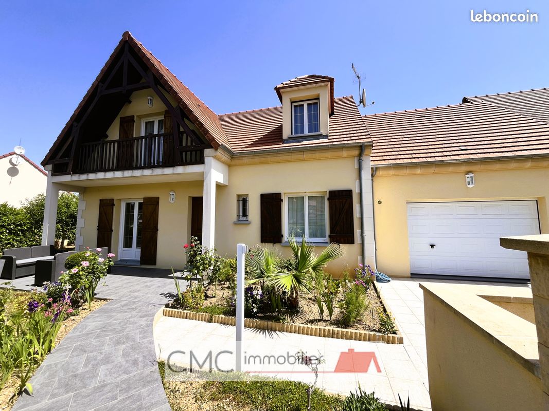 Maison 8 pièces 135 m² · à Lèves · 135 m² · 376 200 €