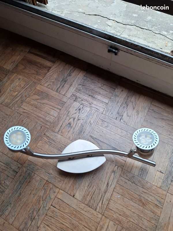 Lustre (image 1)