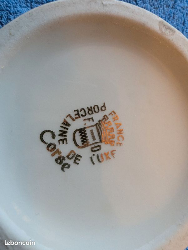 Service à café en porcelaine Napoléon (image 6)