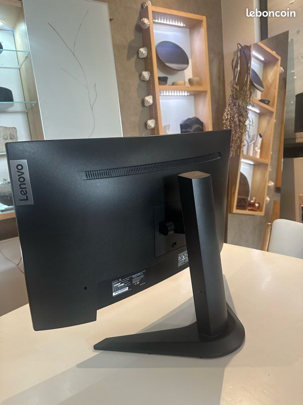Lenovo G27c-10 - Écran Gaming 165hz incurvé 27" (image 5)