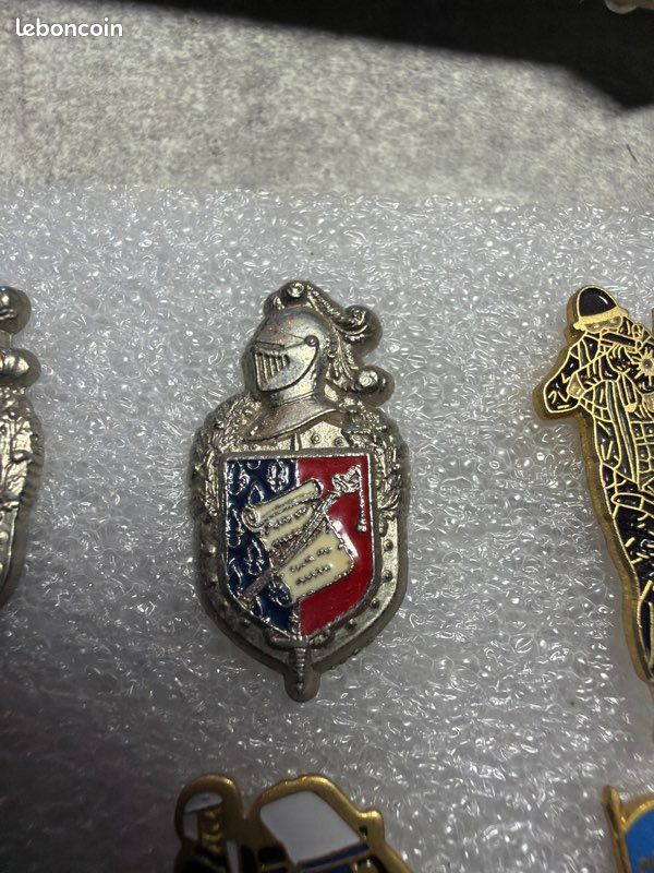 Pin’s gendarmerie (image 1)