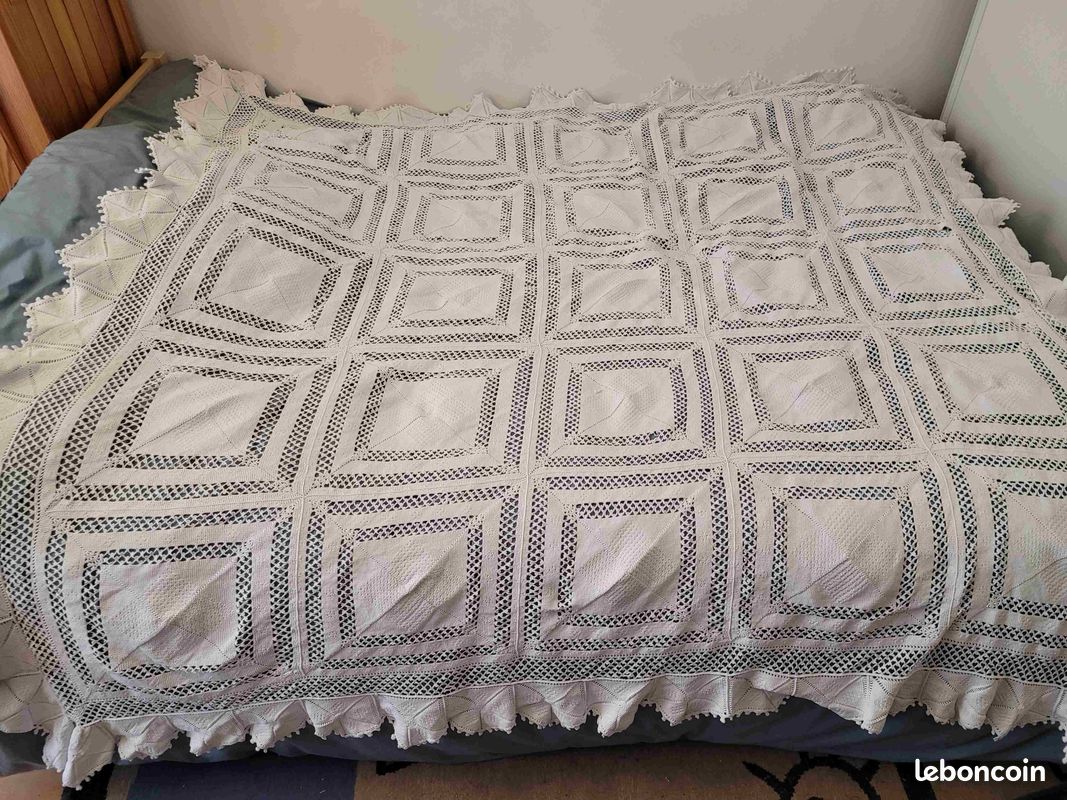 Modèle Paniers et couvercle au crochet