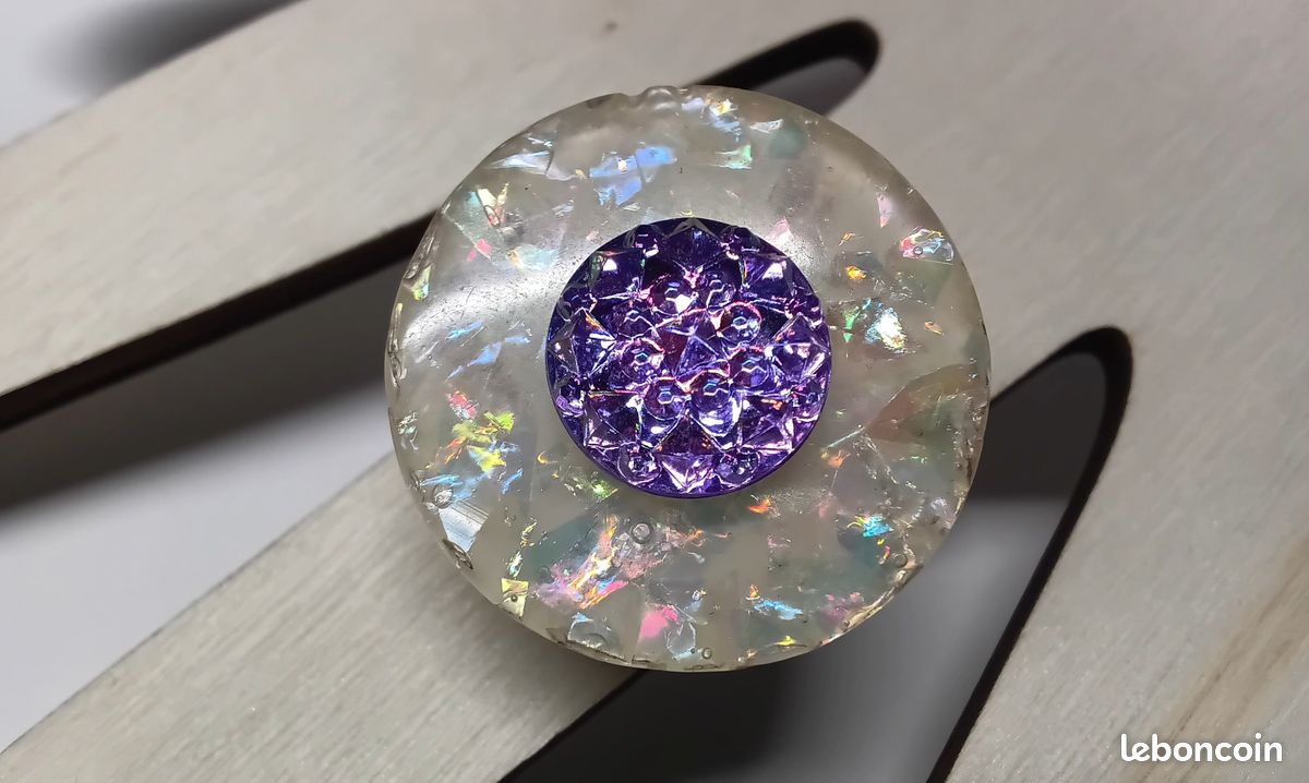 Bague 💍 artisanale ajustable en polyester, plastique, anneau en laiton, diamètre du bijou 25mm (image 4)