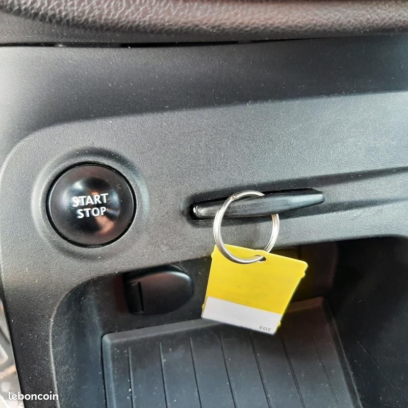 Renault Captur DCI 90CH INTENS EDC (image 26)