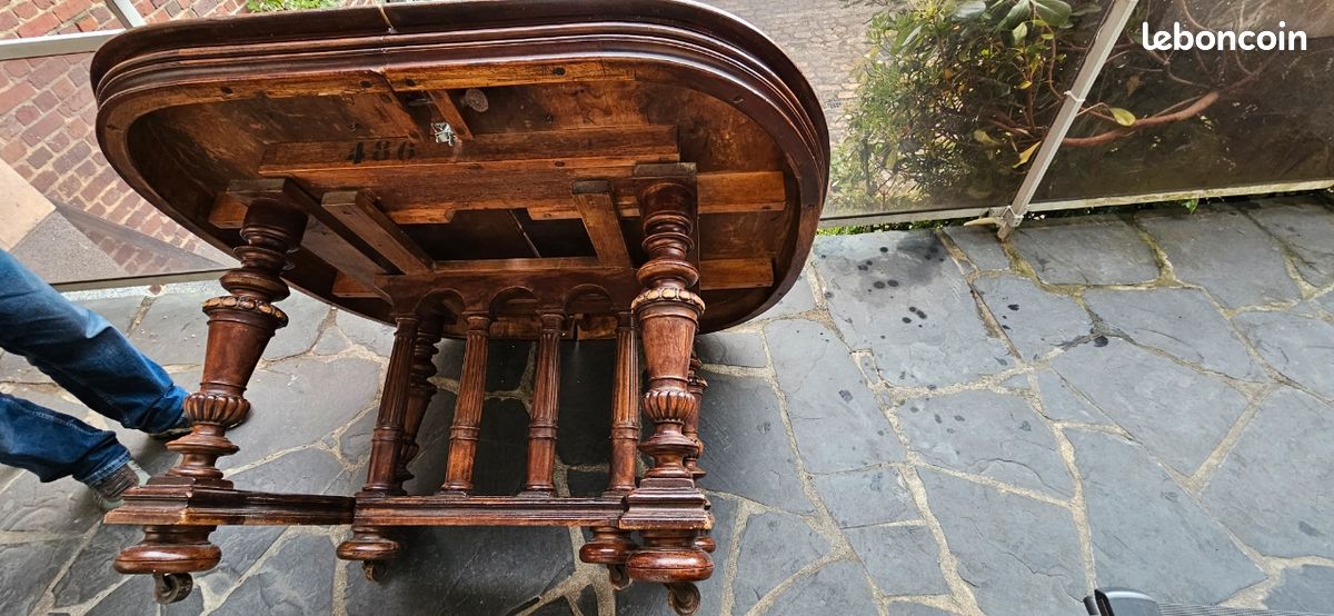 Table déjeuner en bois massif (image 3)