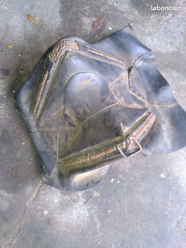 Selle ancienne (image 1)