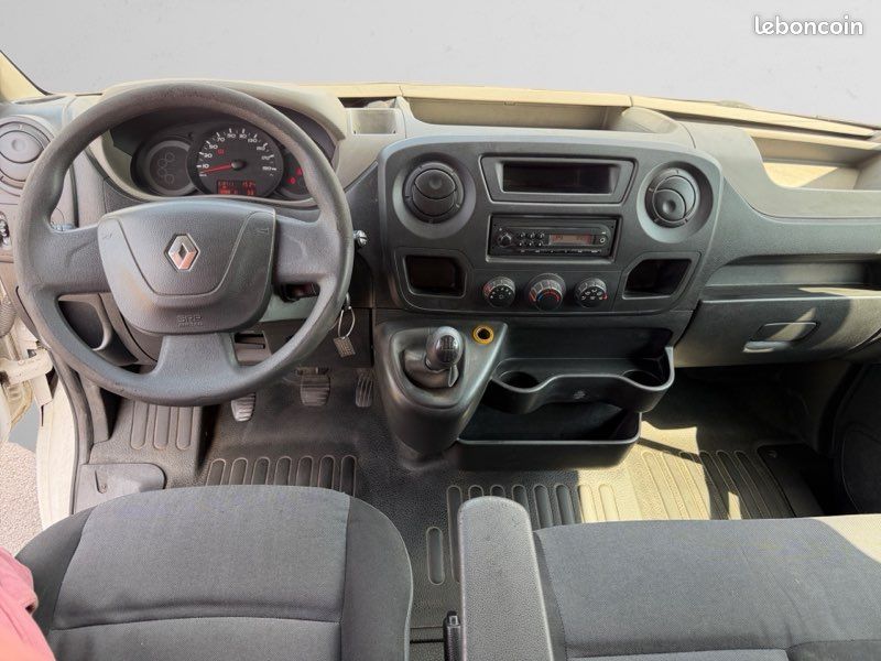 Renault Master III 2.3 DCi 100 CV - 1ère main - Entretien exclusif (image 4)