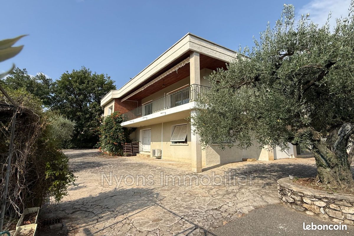 Maison 5 pièces 130 m² · à Nyons · 130 m² · 394 000 €
