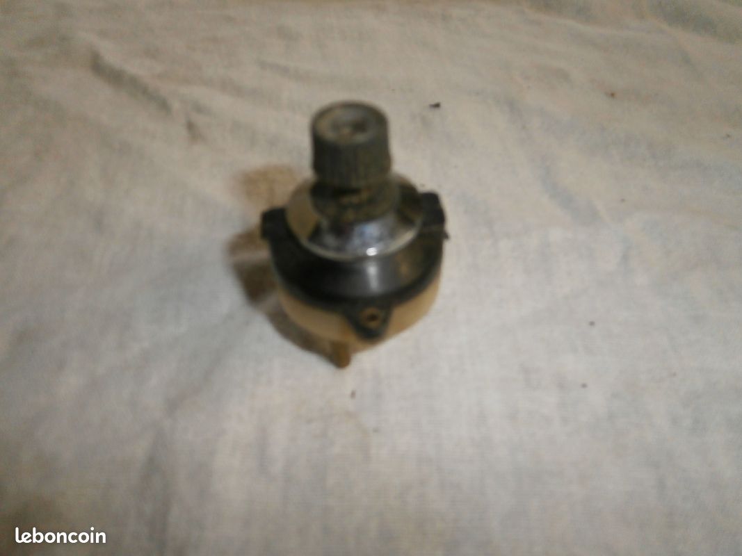 Contacteur ami6 ID 2CV (image 1)