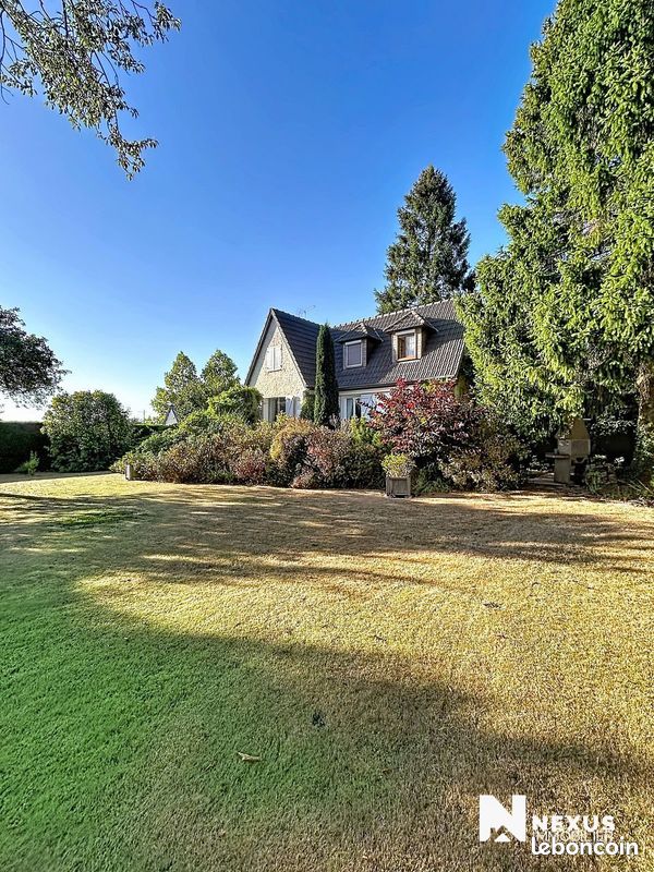 Maison 4 pièces 104 m² · à Allouville-Bellefosse · 104 m² · 230 000 €
