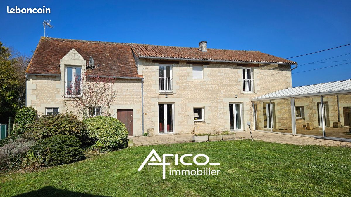 Maison 6 pièces 250 m² · à Rilly-sur-Vienne · 250 m² · 357 000 €