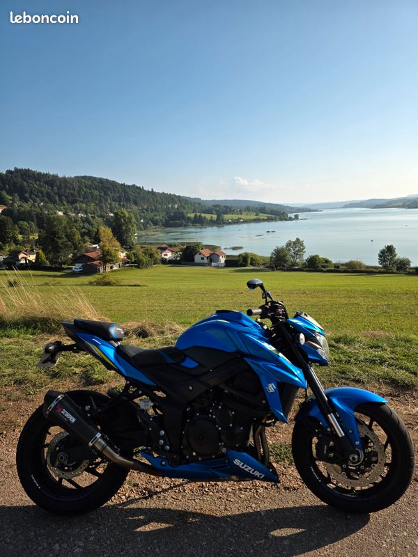 Suzuki Gsxs 750 (image 1)