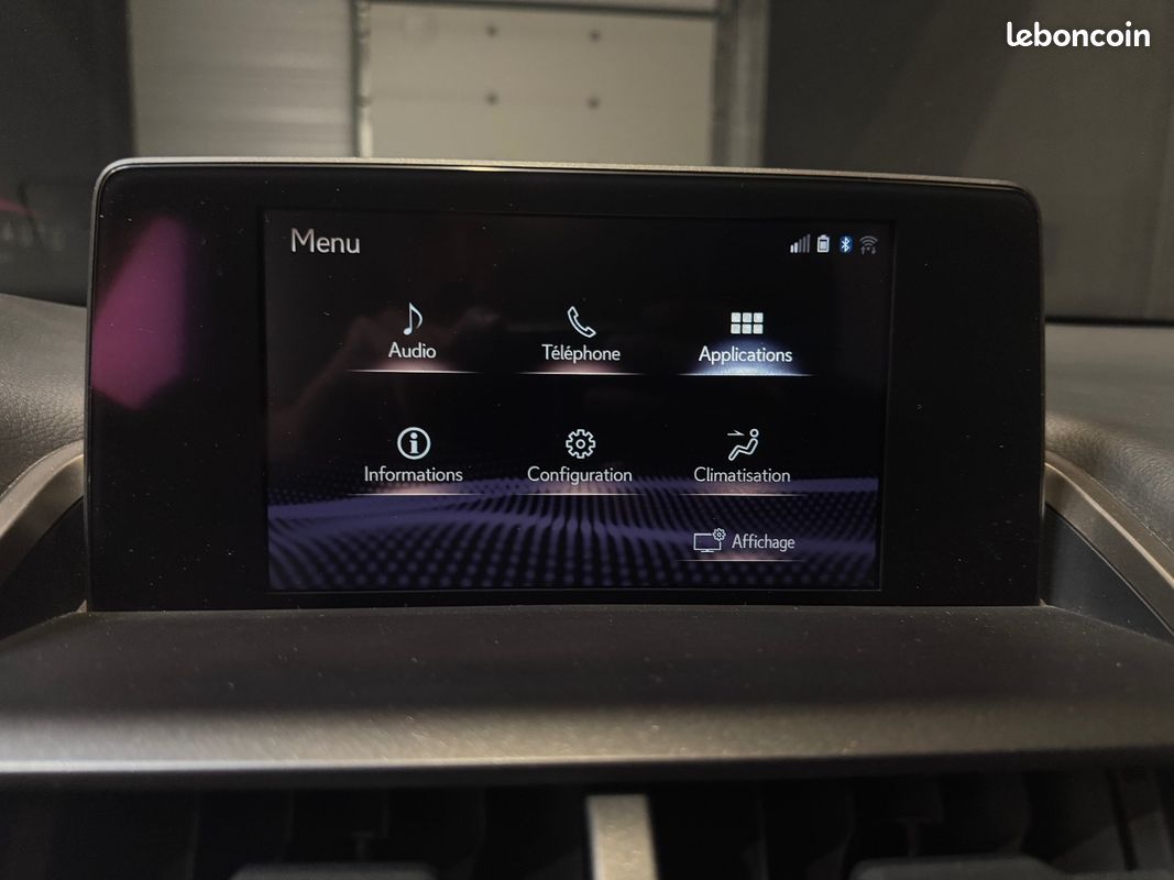 LEXUS NX MY21 300h 2WD Design Hybride (60 500 km - État irréprochable) (image 22)