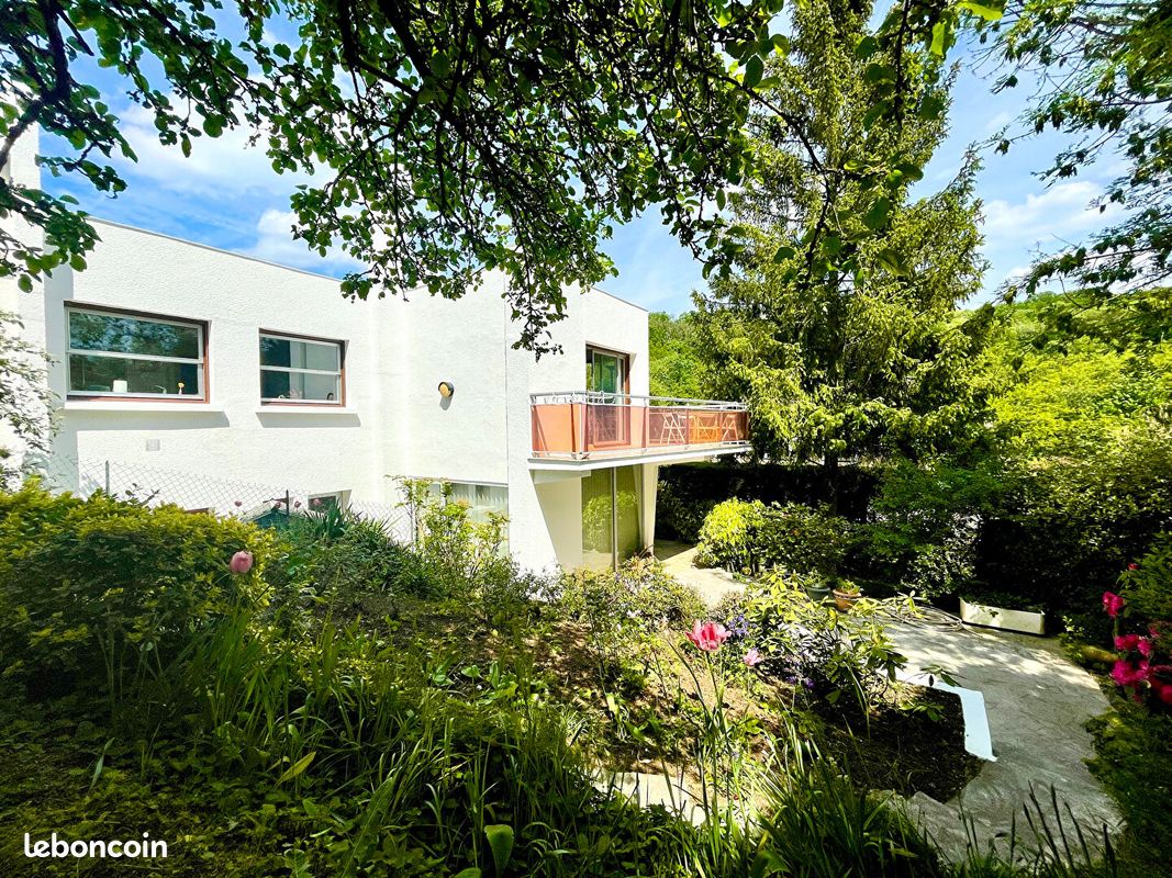 Maison 7 pièces 167 m² (image 1)