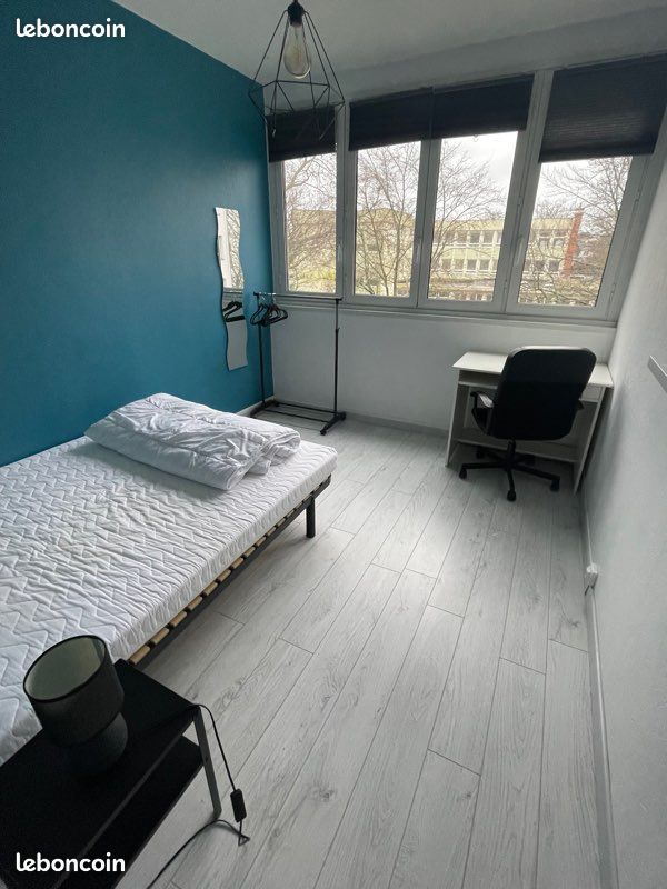 Appartement 5 pièces 72 m² · à Nantes · 72 m² · 380 €