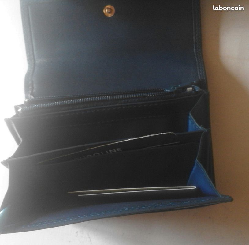 Porte monnaie en cuir bleu (image 2)