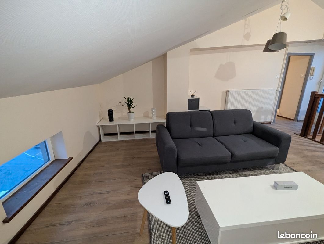 Appartement 4 pièces 80 m² · à Charmes · 80 m² · 750 €/mois