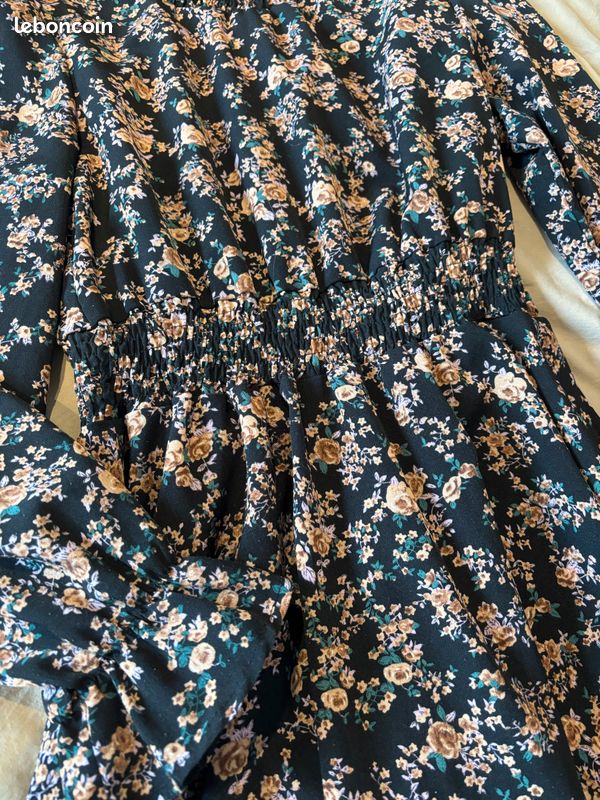 Robe (image 2)