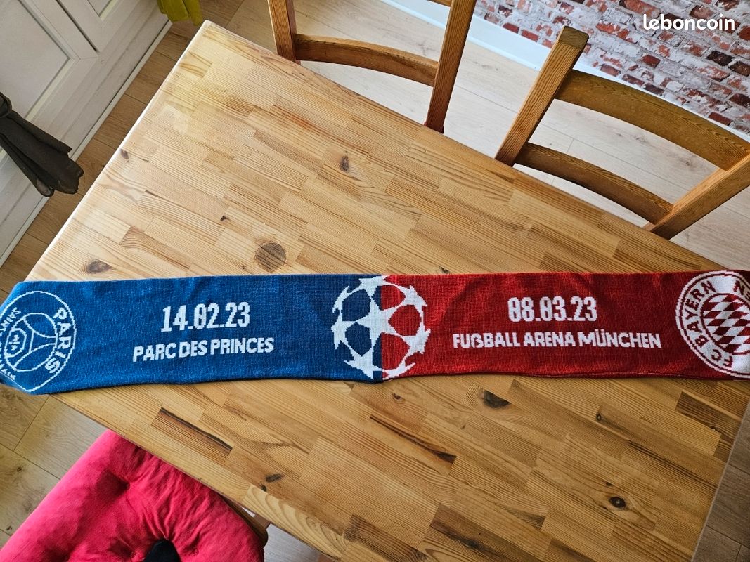 Unisex Écharpe FCBM | FC Bayern Munich Boutique