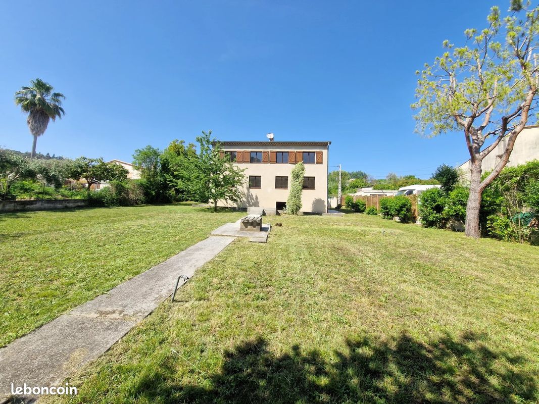 Maison 4 pièces 90 m² · à Vence · 90 m² · 1 795 €/mois
