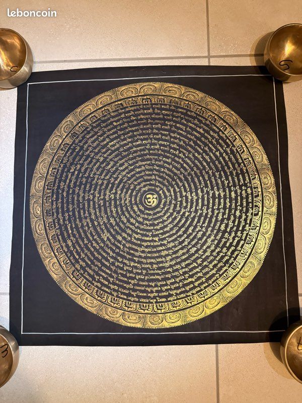 Thangka Mandala Om noir et or – Art spirituel du Népal (image 3)