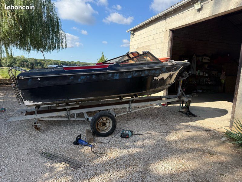 Bateau jeanneau 470 djerba à finir de restaurer (image 3)