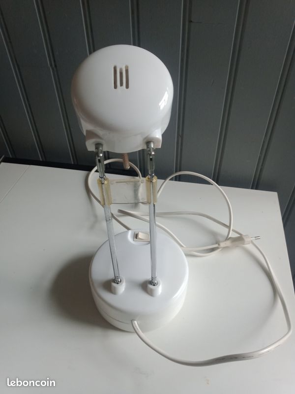 Petite lampe de bureau (image 2)