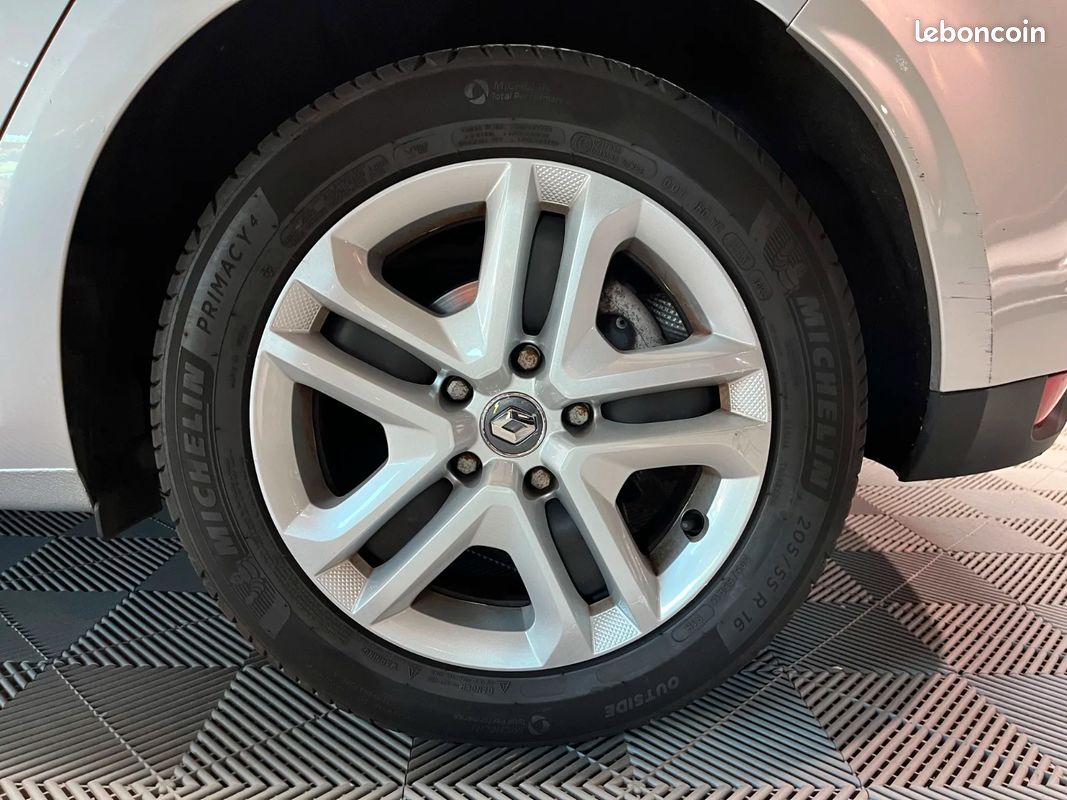 RENAULT MEGANE IV BERLINE Blue dCi 115 EDC - Business INTENS (image 10)