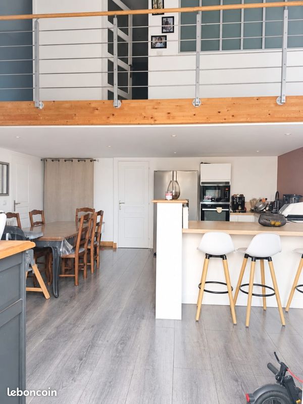 Appartement 6 pièces 143 m² · à Saint-Étienne · 143 m² · 250 000 €