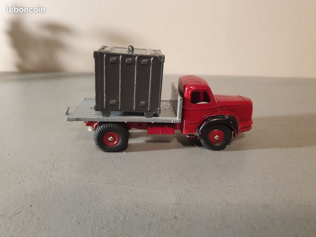 DINKY TOYS FRANCE REF 34B BERLIET BENNE PORTE CONTAINER TRES BON ETAT D ORIGINE