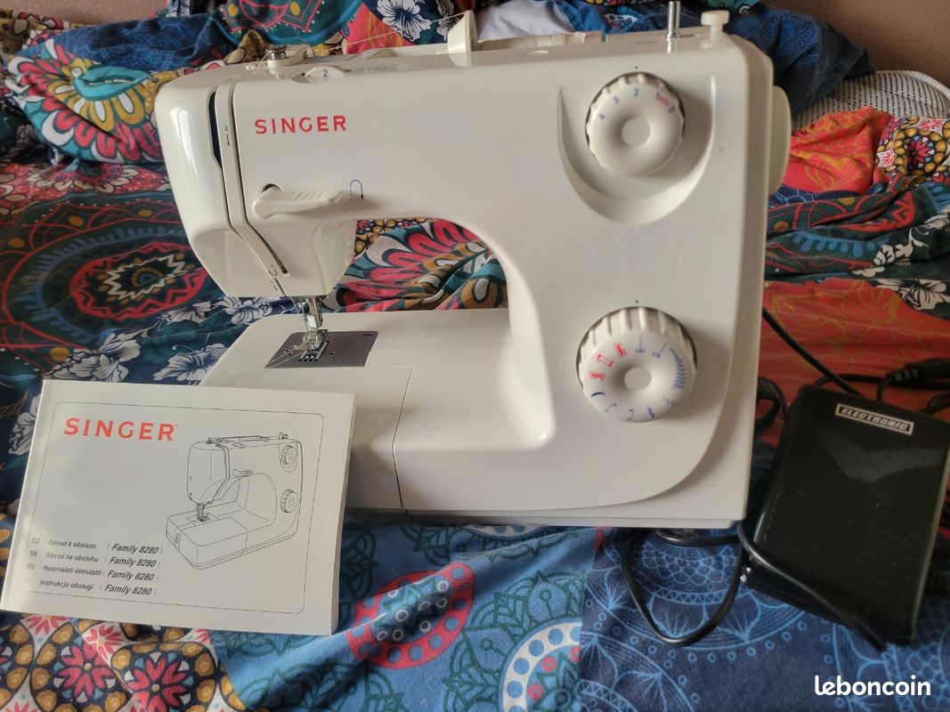 Machine à coudre Singer (image 1)