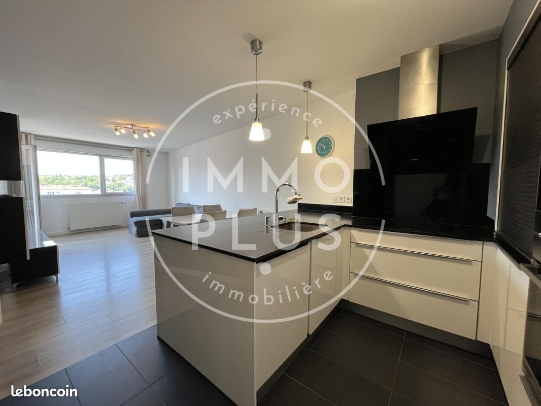 Appartement 4 pièces 87 m² · à Annecy · 87 m² · 1 600 €