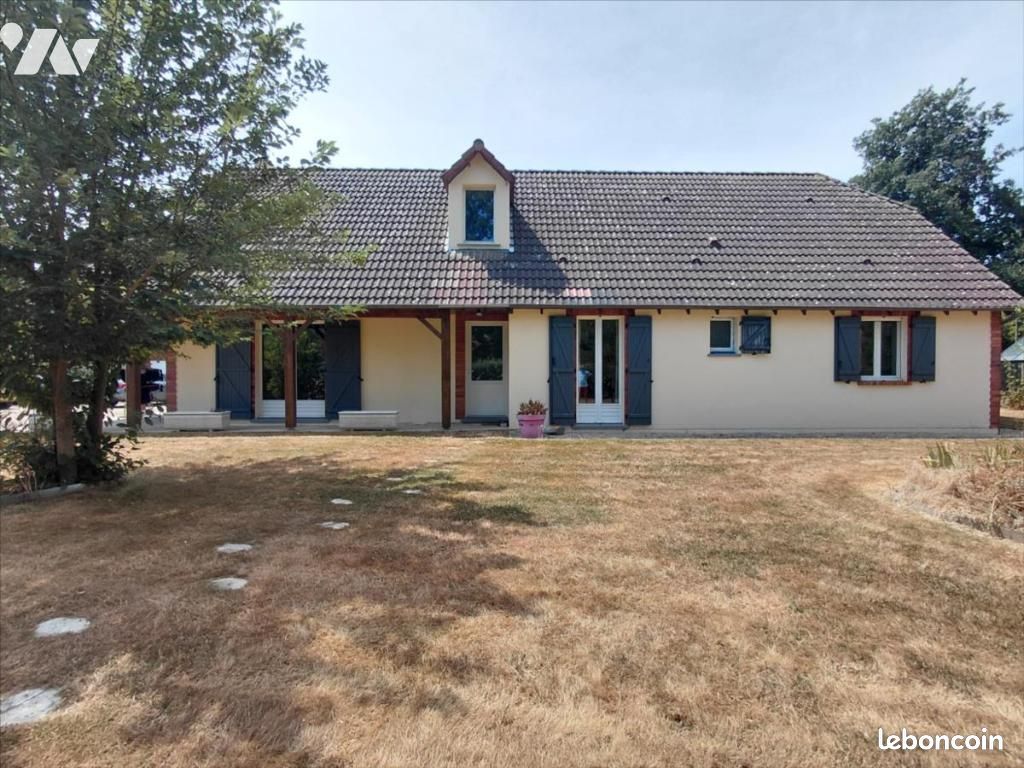 Maison 5 pièces 132 m² · à Mesnils-sur-Iton · 132 m² · 291 000 €